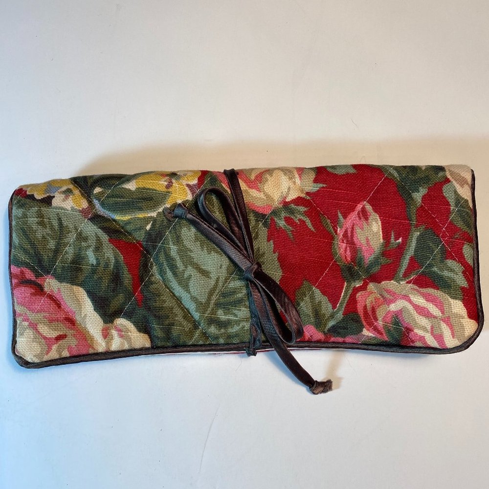 Viator NWOT Jewelry travel holder Floral